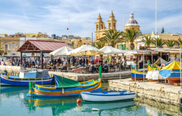 【マルタの公用語】人気留学地のマルタで話されるのは何語？英語訛りはある？